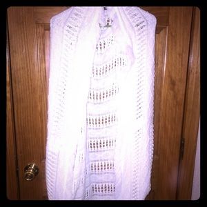 BOGO FREE! Like new AE sweater/shrug!